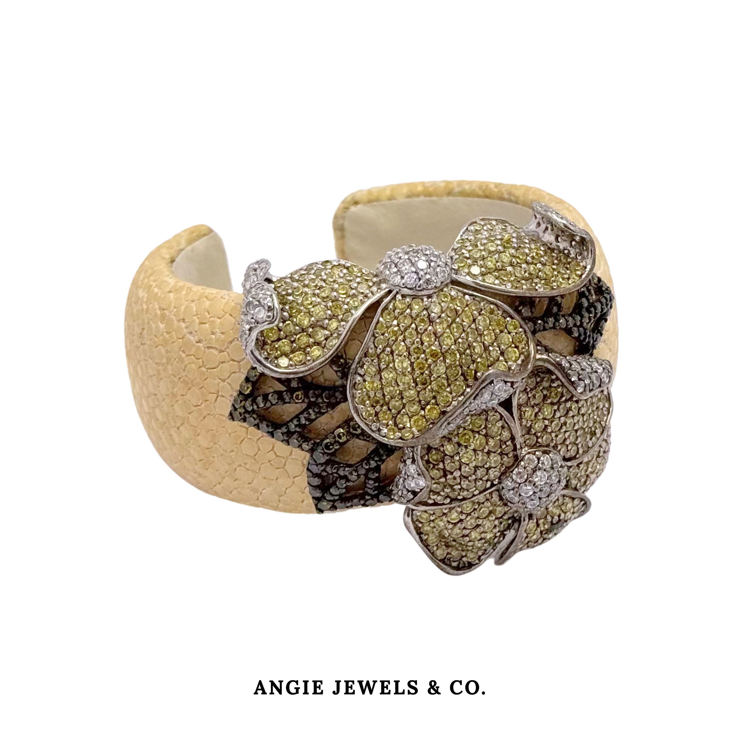 Vela Bangle