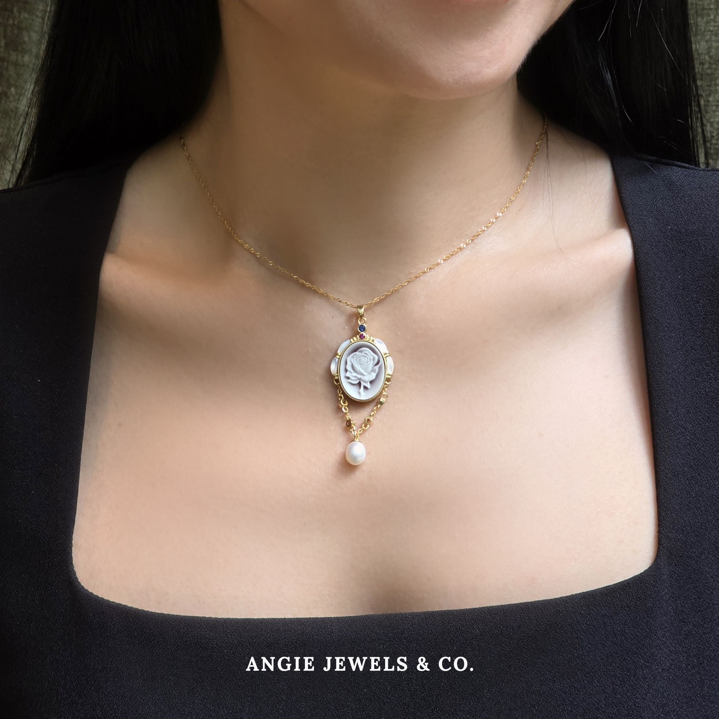Odette Cameo Multicoloured Pendant with Freshwater Pearls in S925