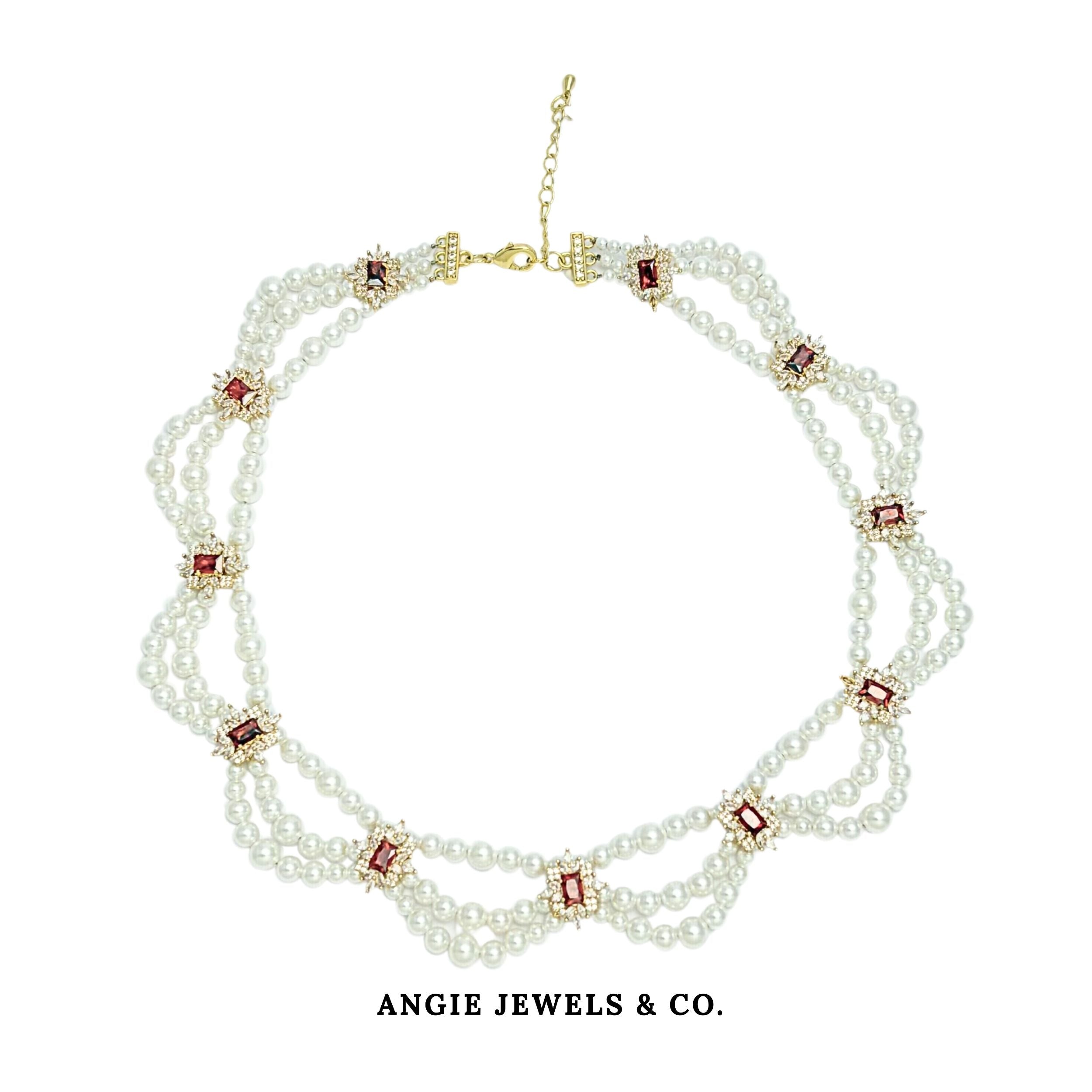 Scarlet Shell Pearl Gold Necklace