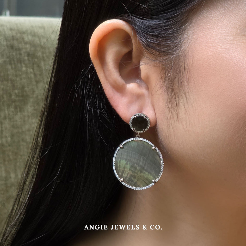 Dark Iridescent Mother of Shell Round Pearl Earring