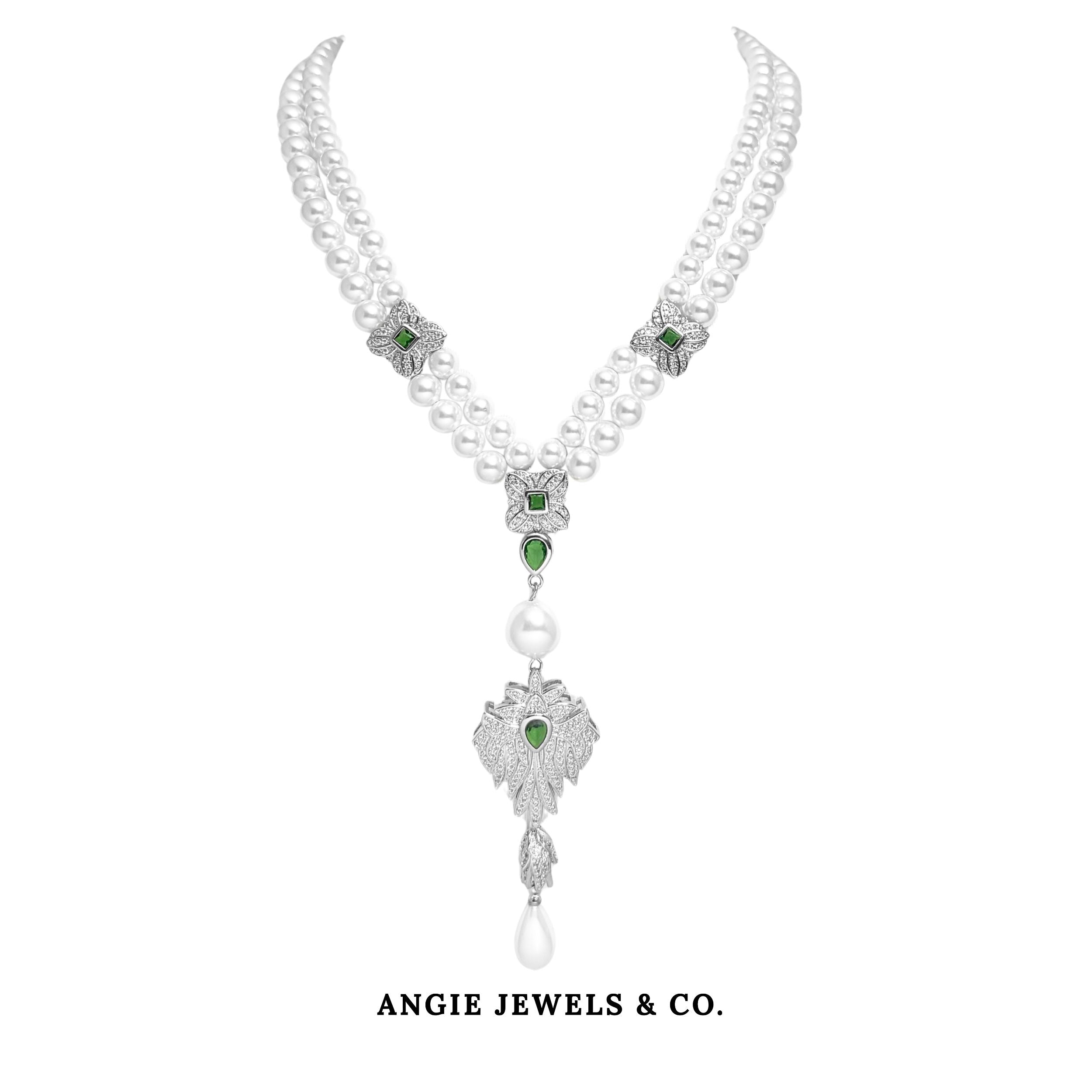 Green Vintage Shell Pearl Necklace