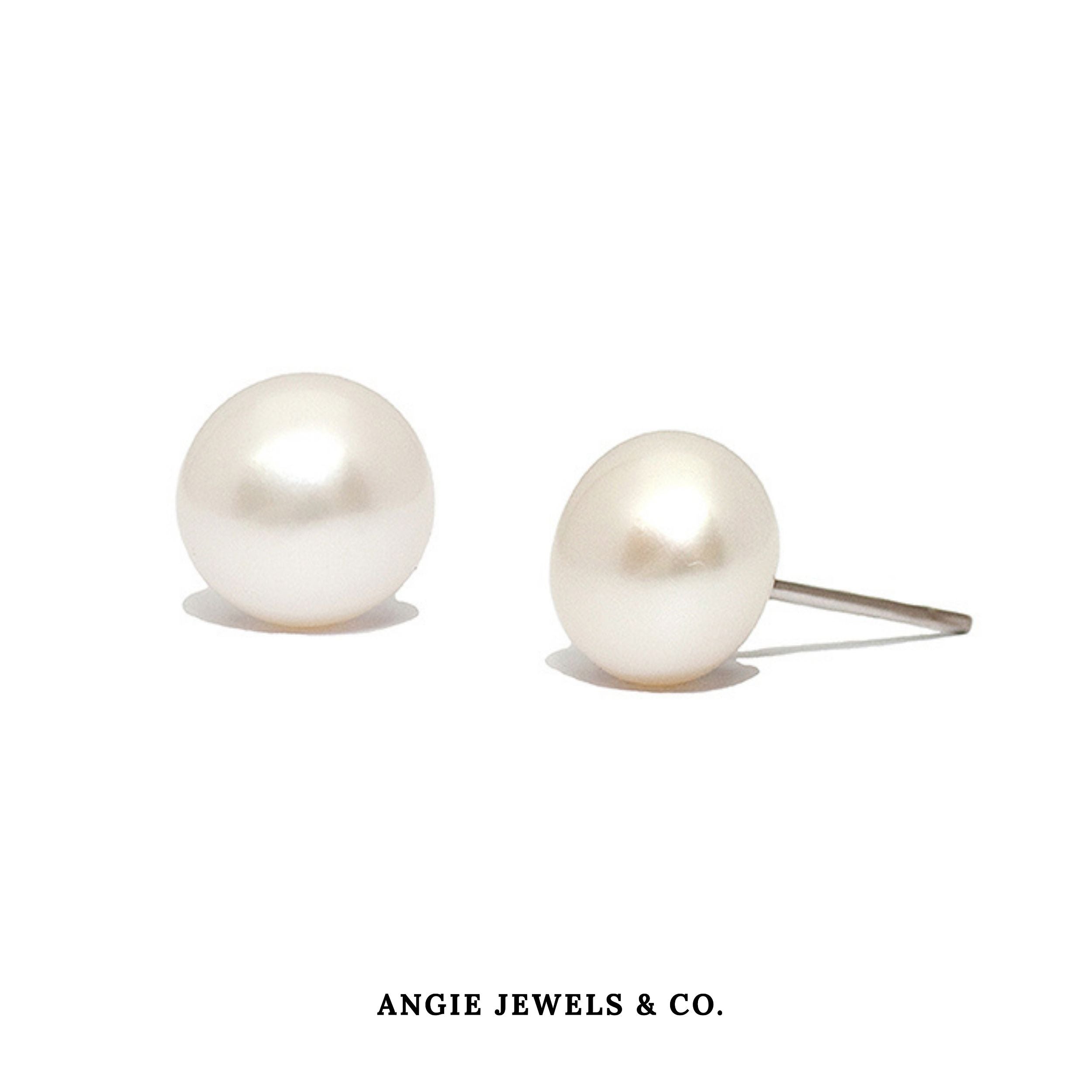 Classic Only You Fresh Water Pearl Stud Earrings