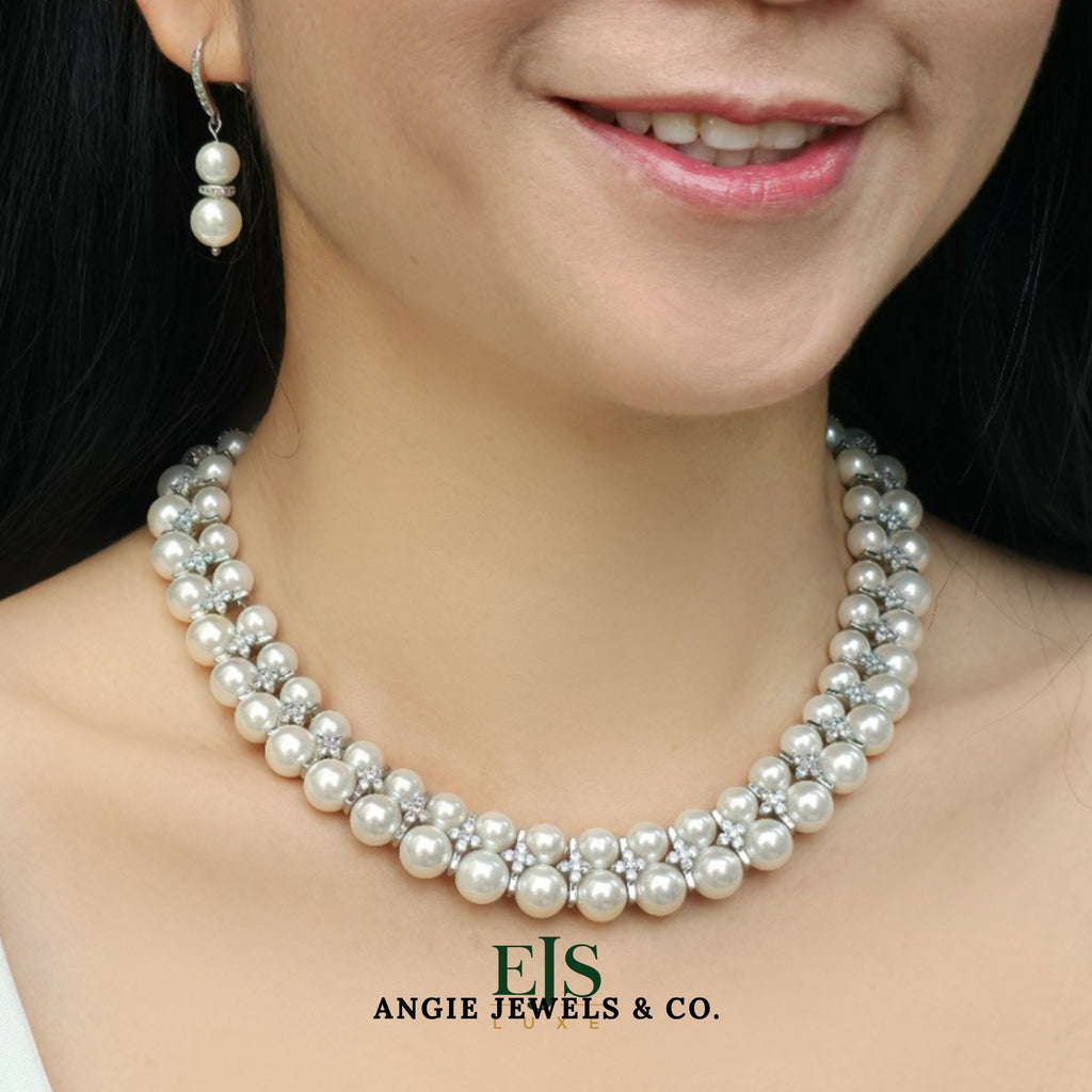 Crossly Crystal Pearl Necklace