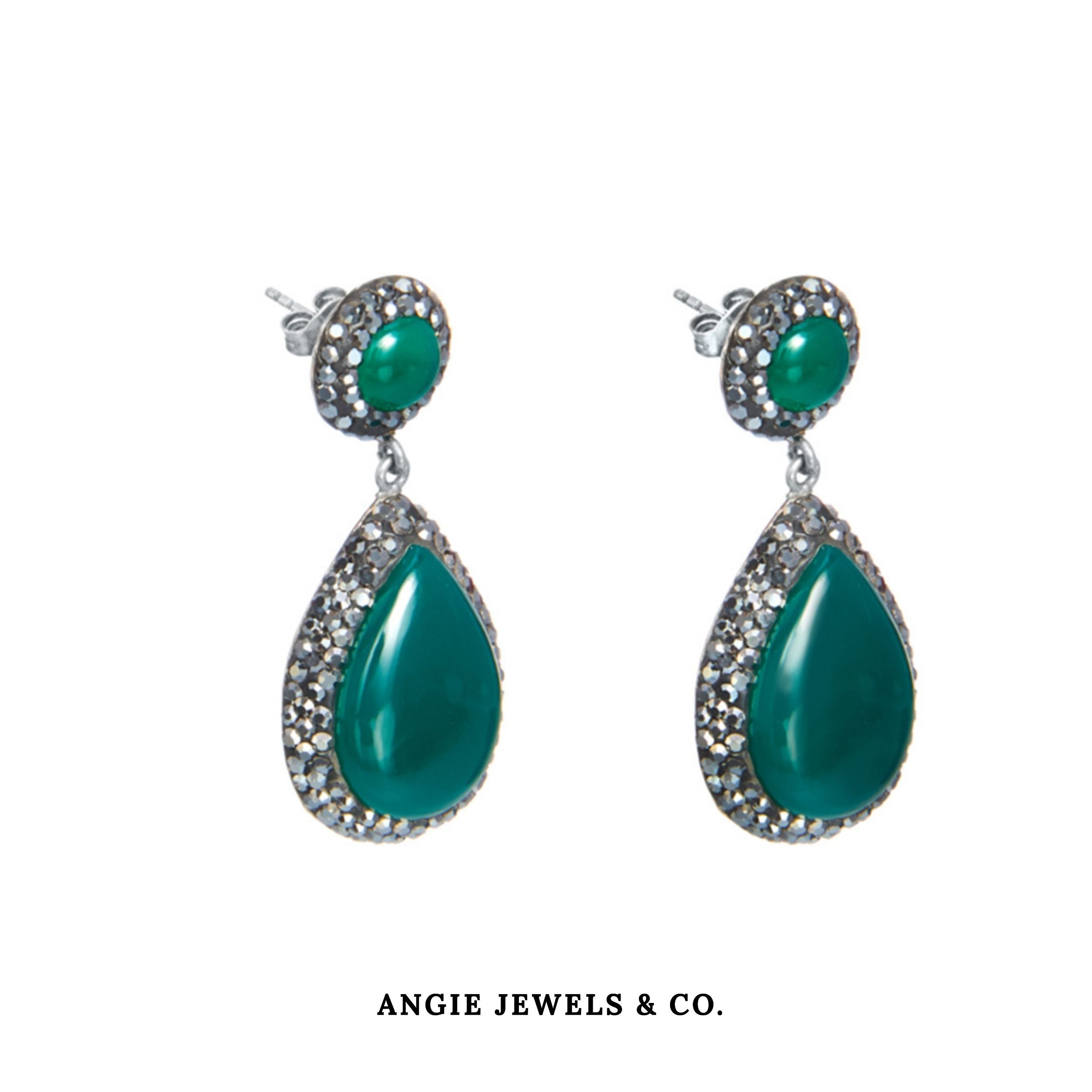 green agate emerald earrings

Dewdrop Green Agate Earrings