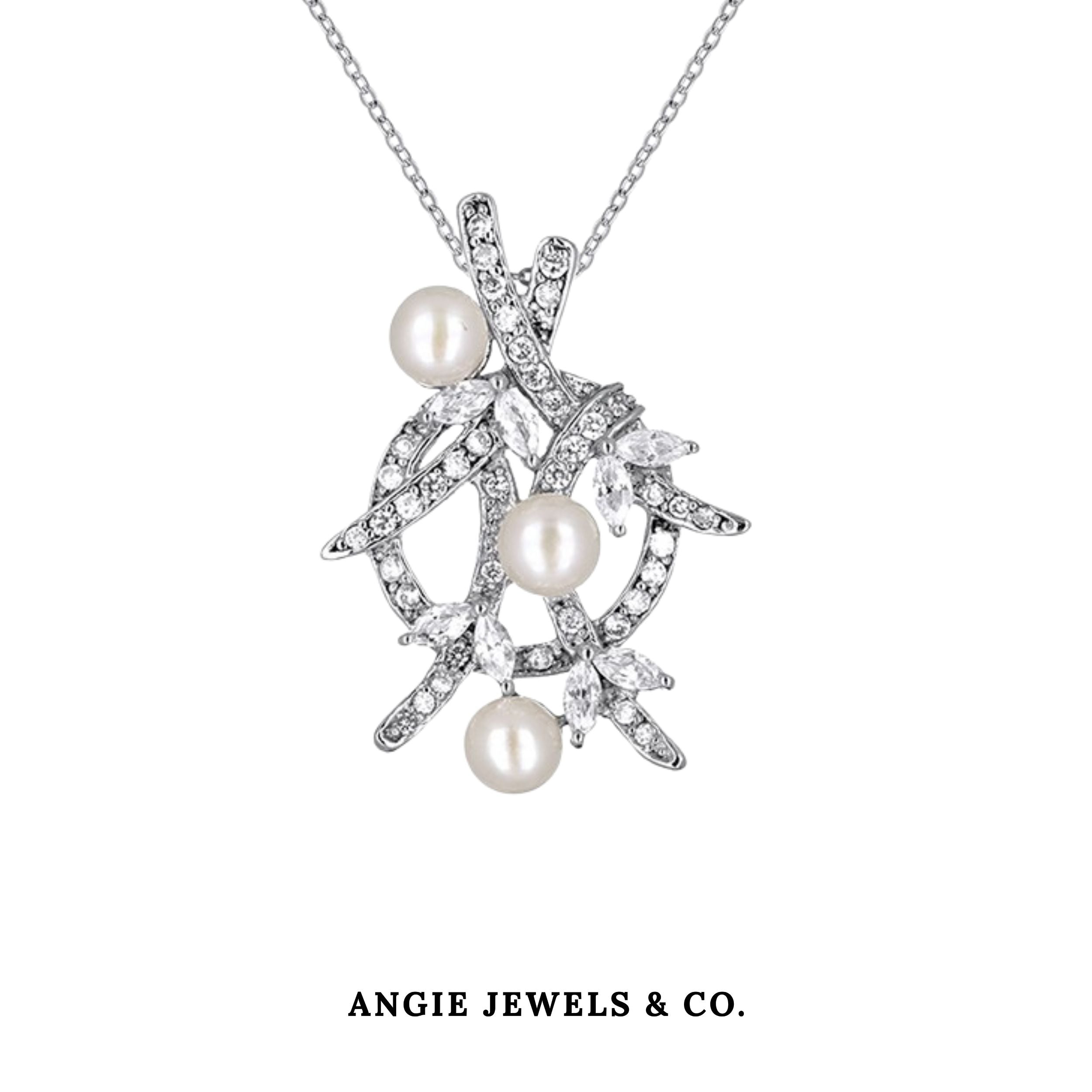 Divine Freshwater Pearl Cubic Zirconia Pendant Necklace