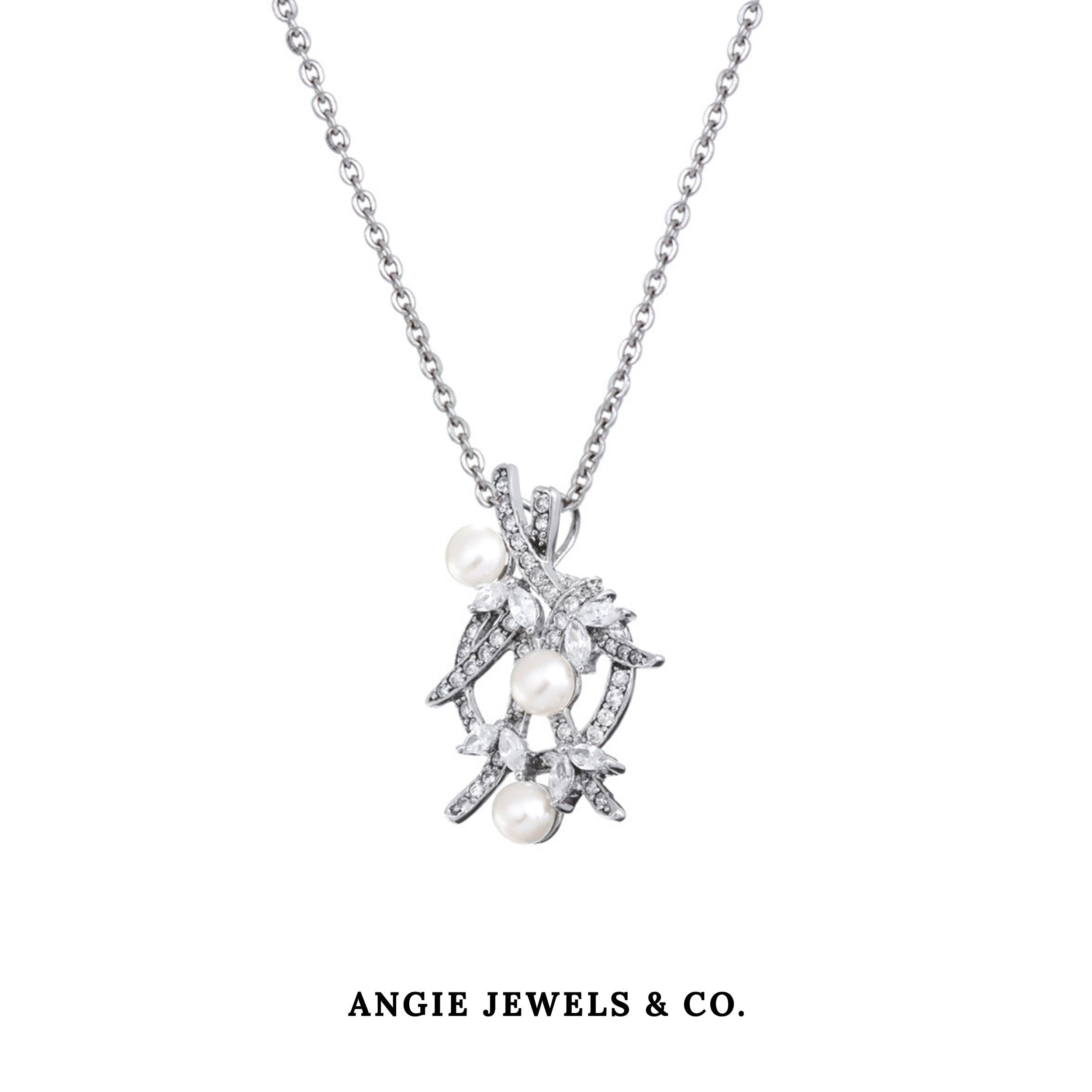Divine Freshwater Pearl Cubic Zirconia Pendant Necklace