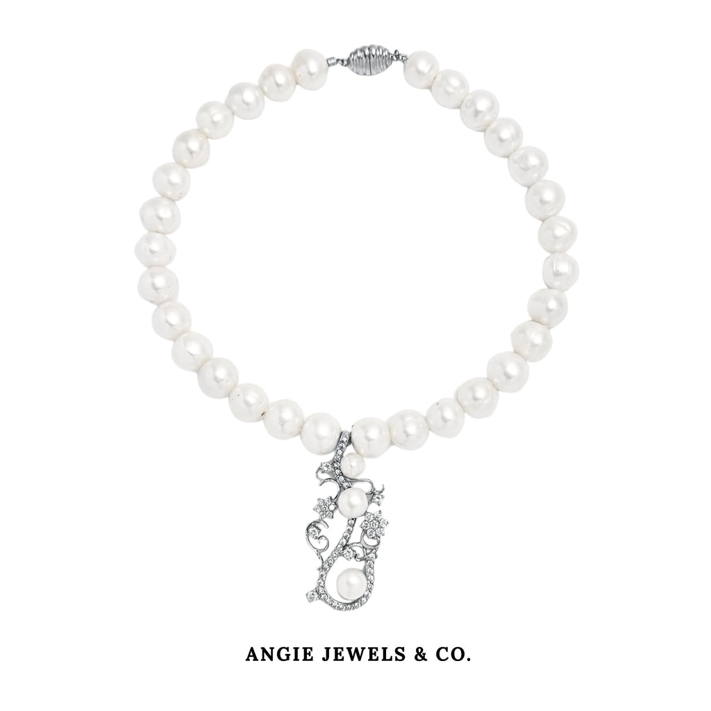 Essenza Necklace