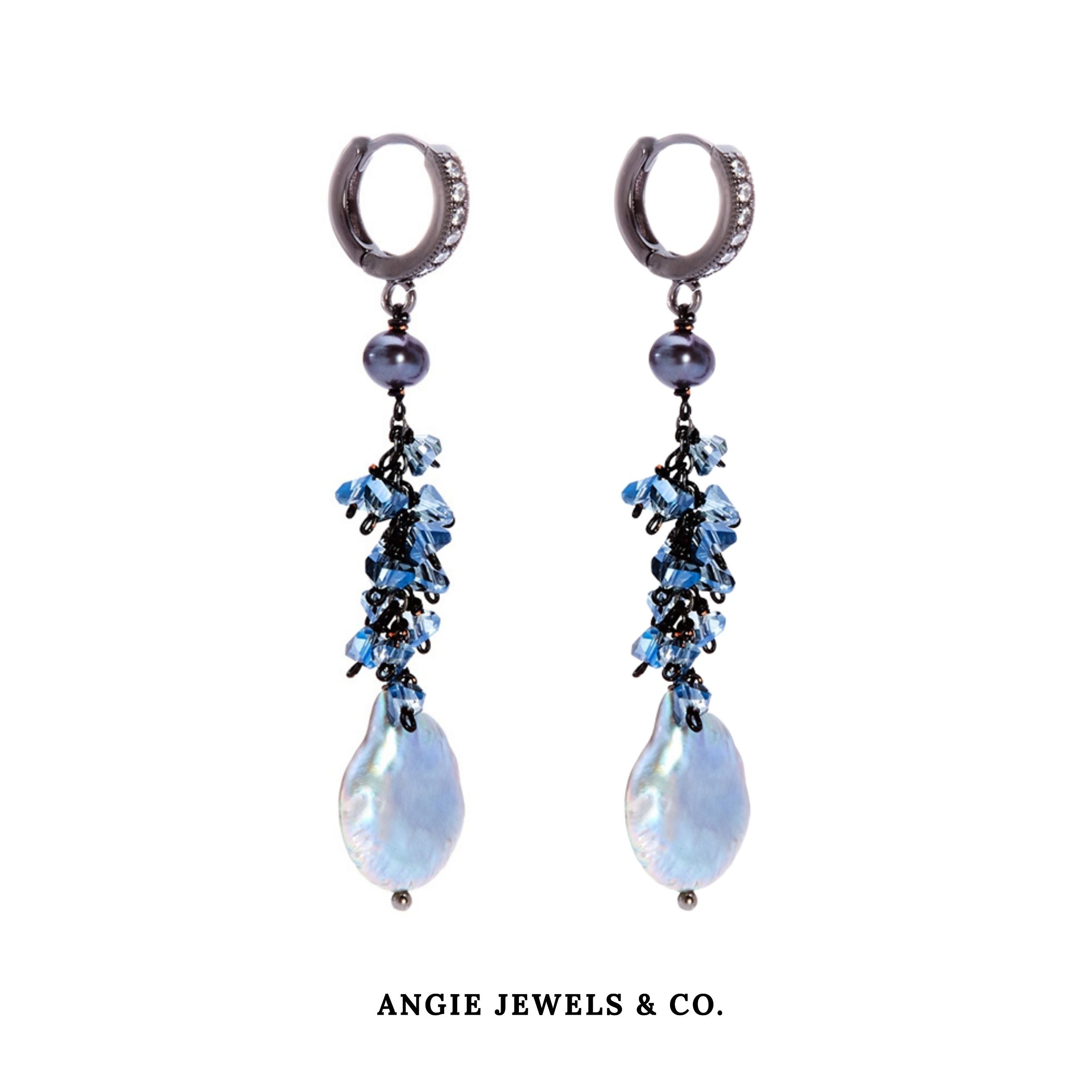 crystal baroque pearl earring

Estella Baroque Dangling Earrings