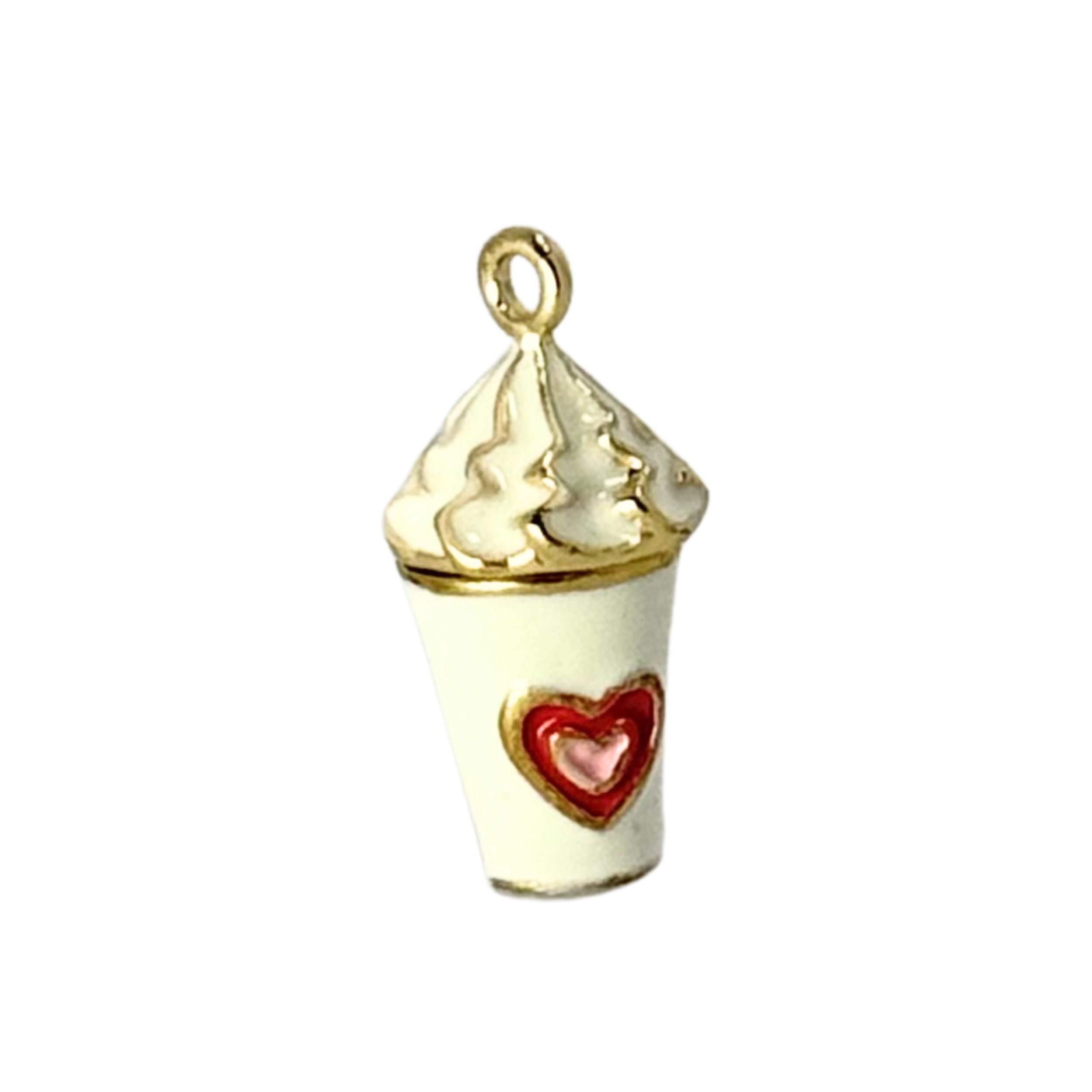 Frappe Charm White
