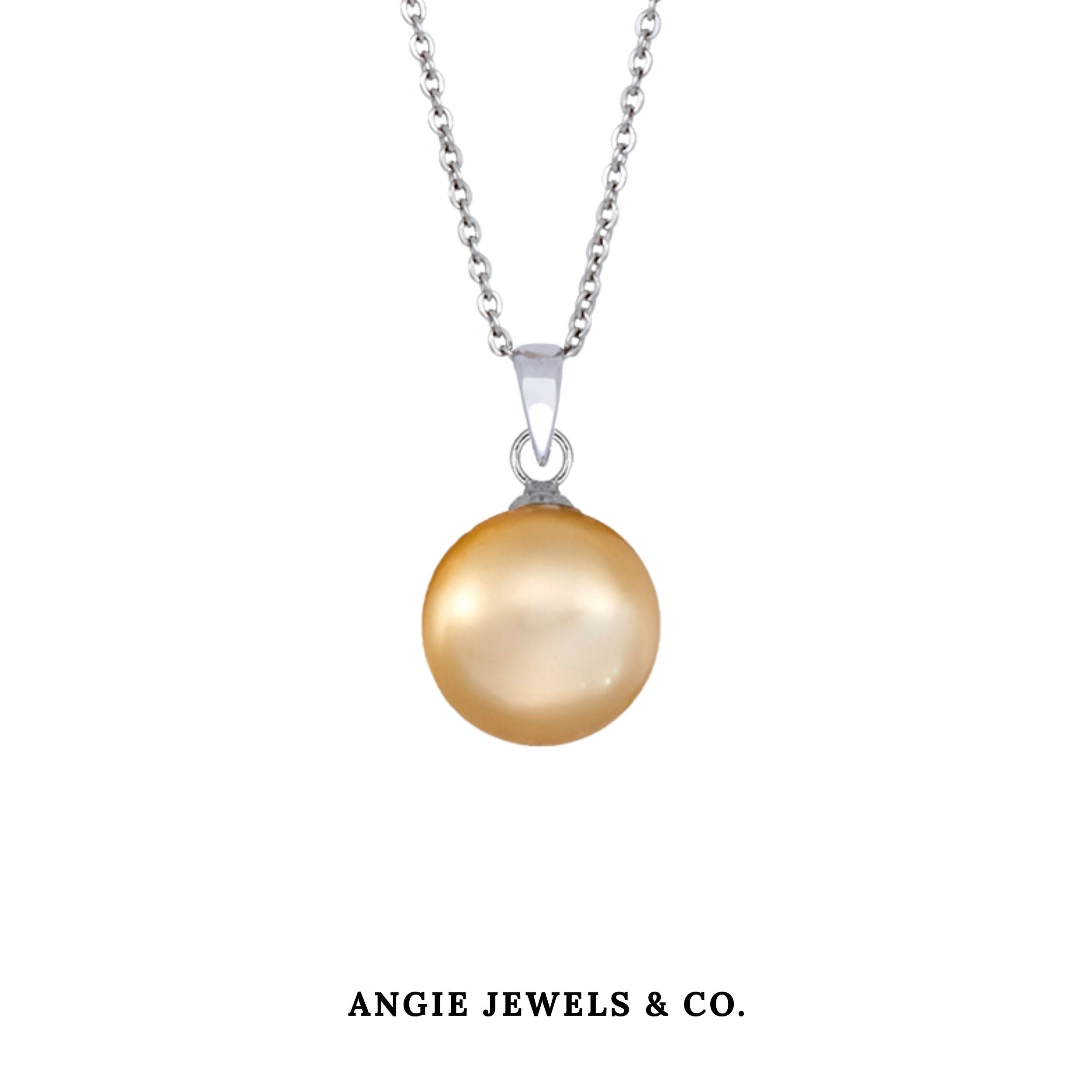 Gold Lydia Shell Pearl Pendant Necklace