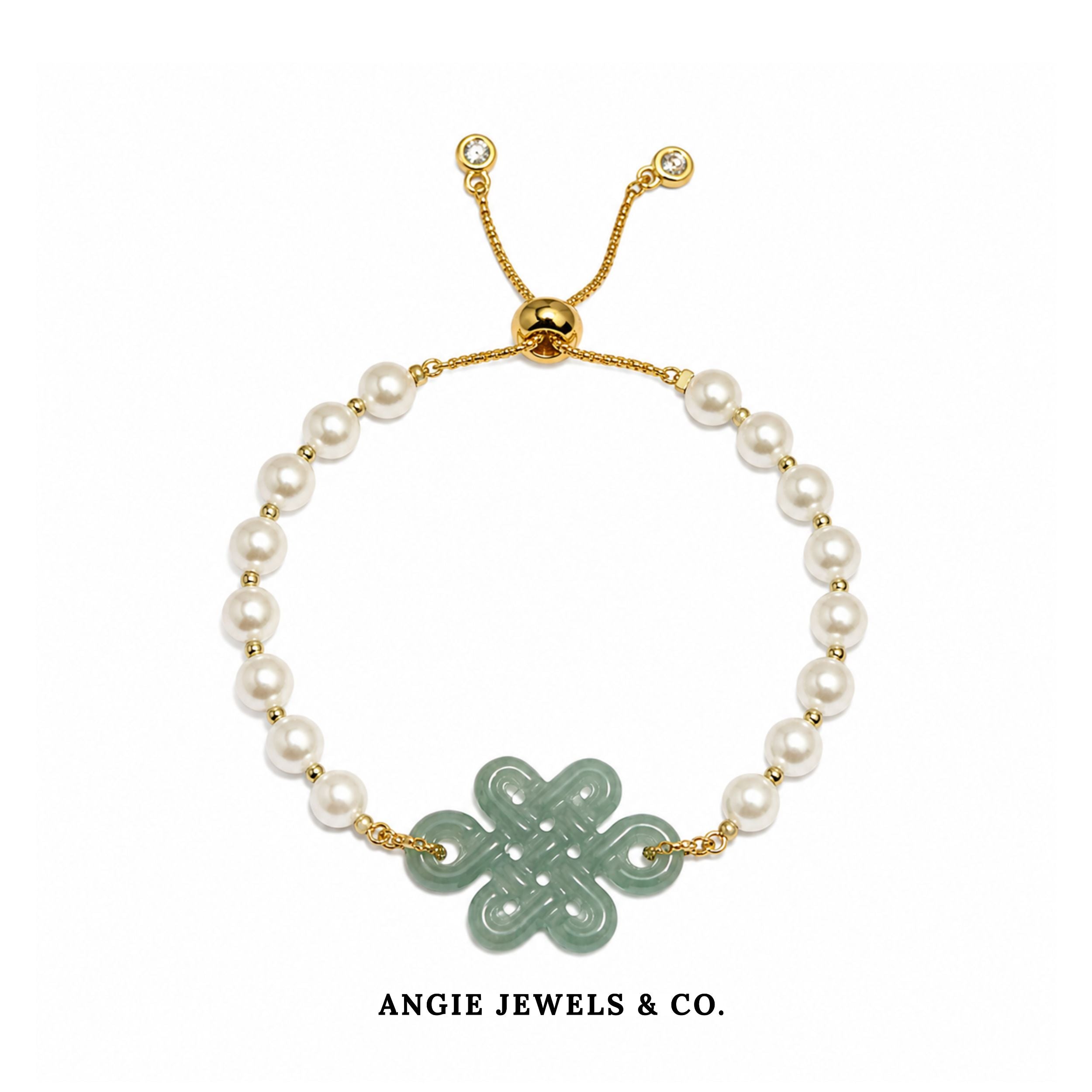 Jade Knot Adjustable Shell Pearl Bracelet