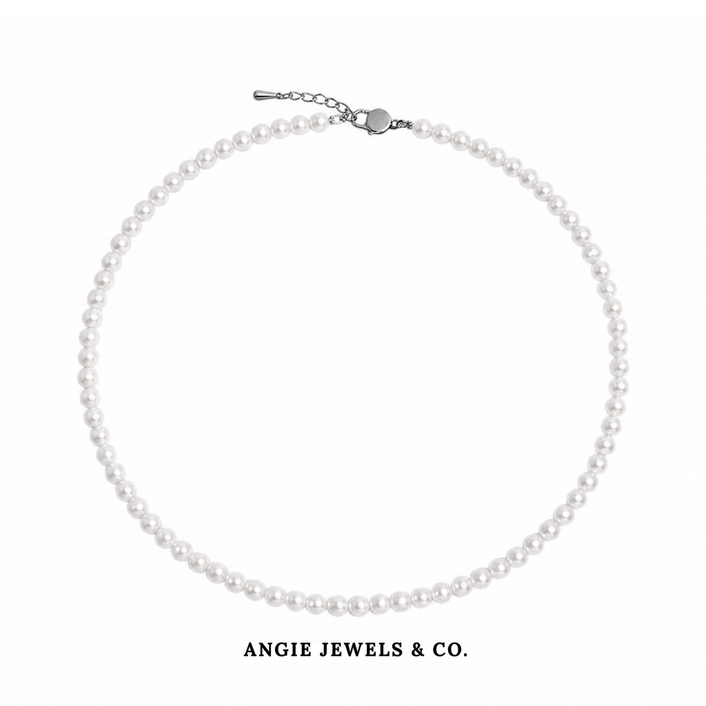 Petite Freshwater Pearl Neklace