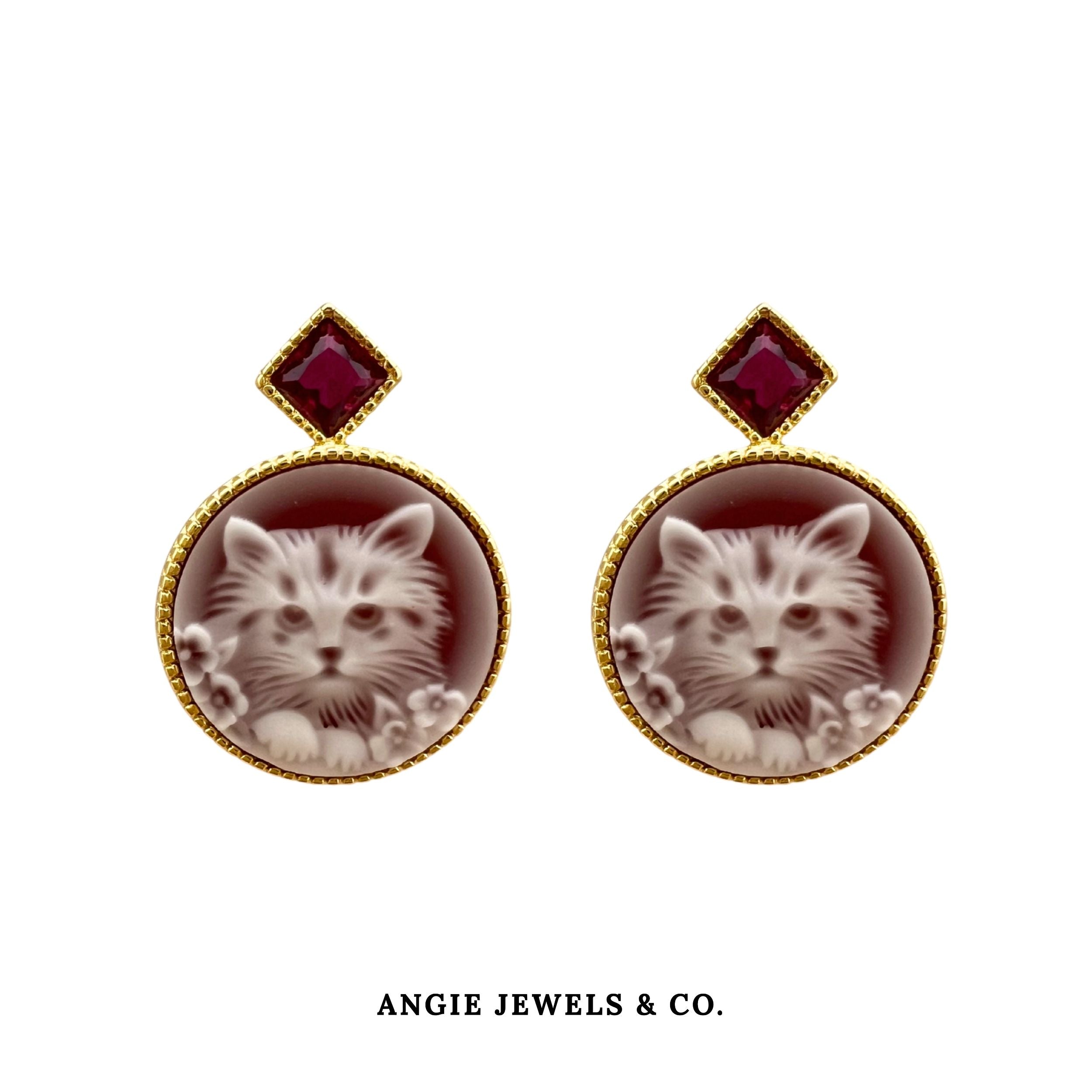 Purrfect Cameo Earring Studs inS925 Silver - Red Round RM385