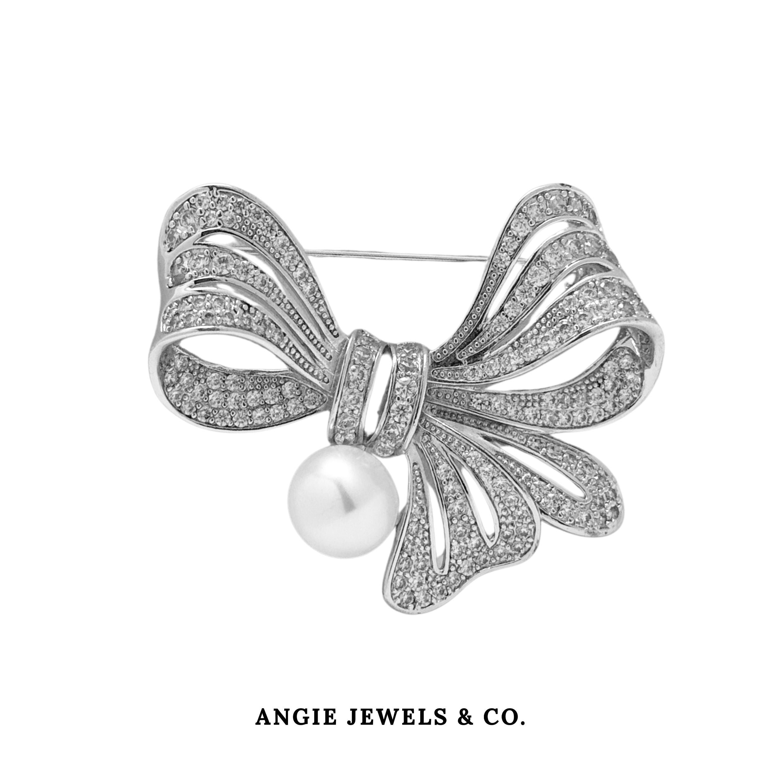 Ribbon Freshwater Pearl Brooch