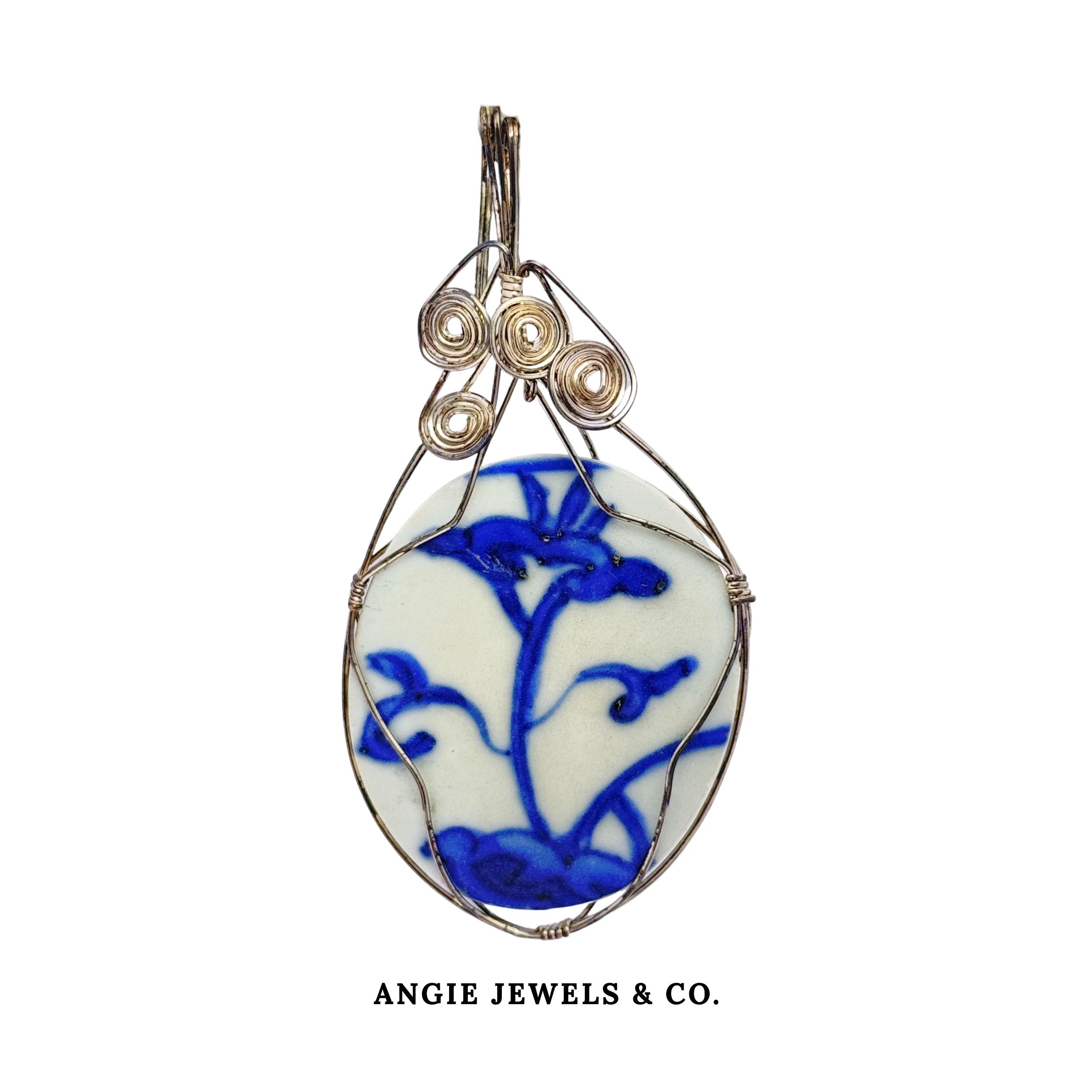 Siena Pendant Necklace