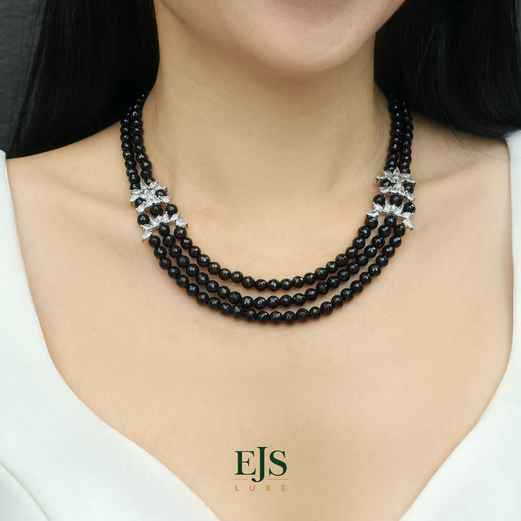 Swan Black Necklace