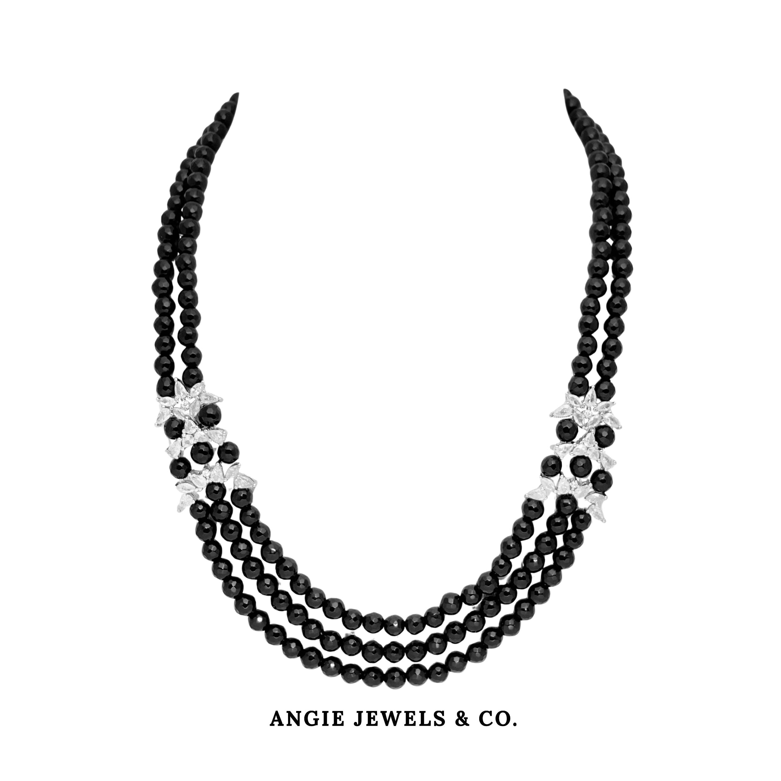 Swan Black Necklace