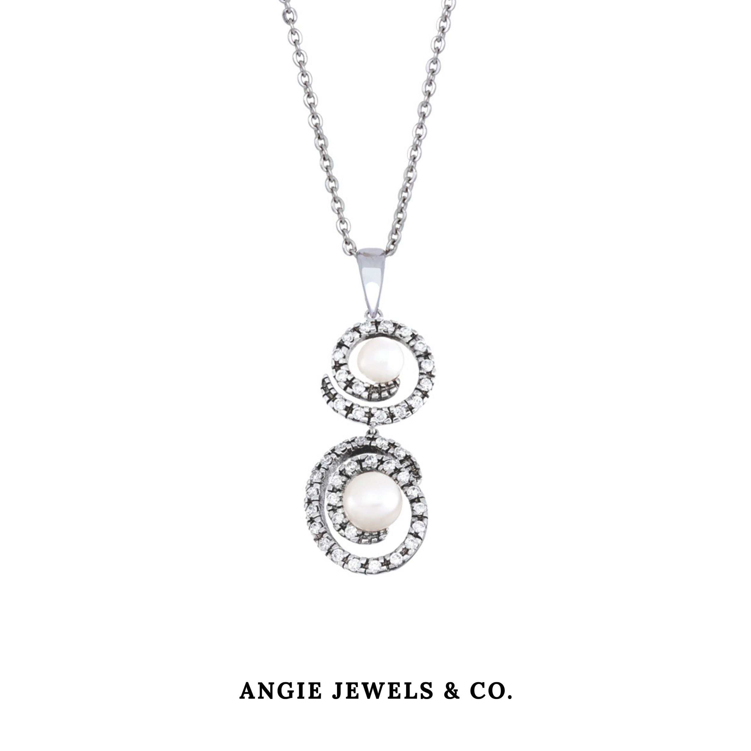 Swansea Pendant Necklace