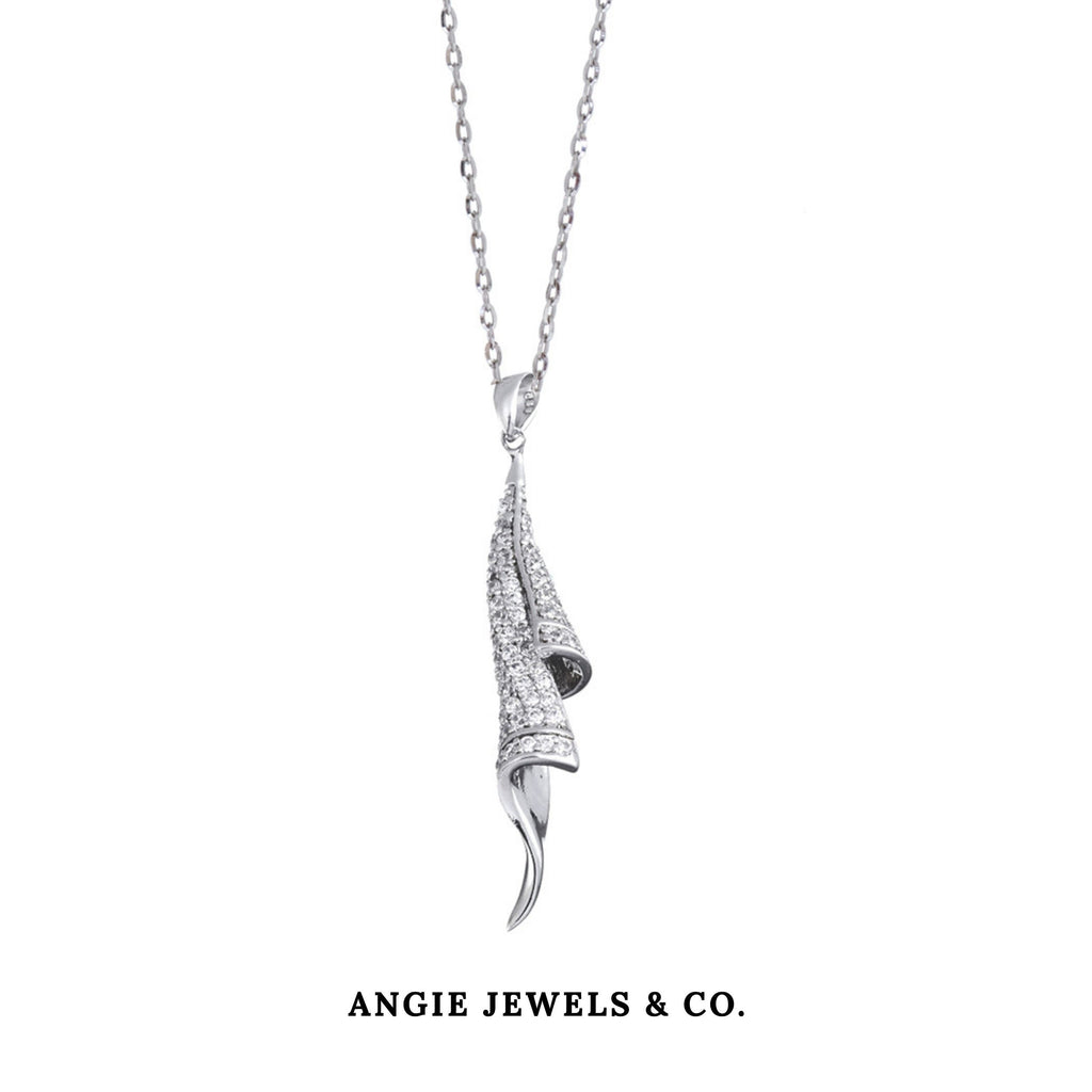 Swirl Cubid Zorconia Pendant Necklace