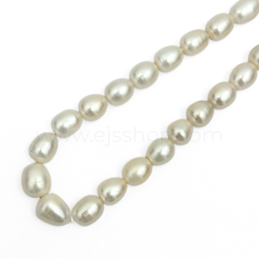 Teardrop White 11mm - 13.5mm Grade AA Freshwater Pearl