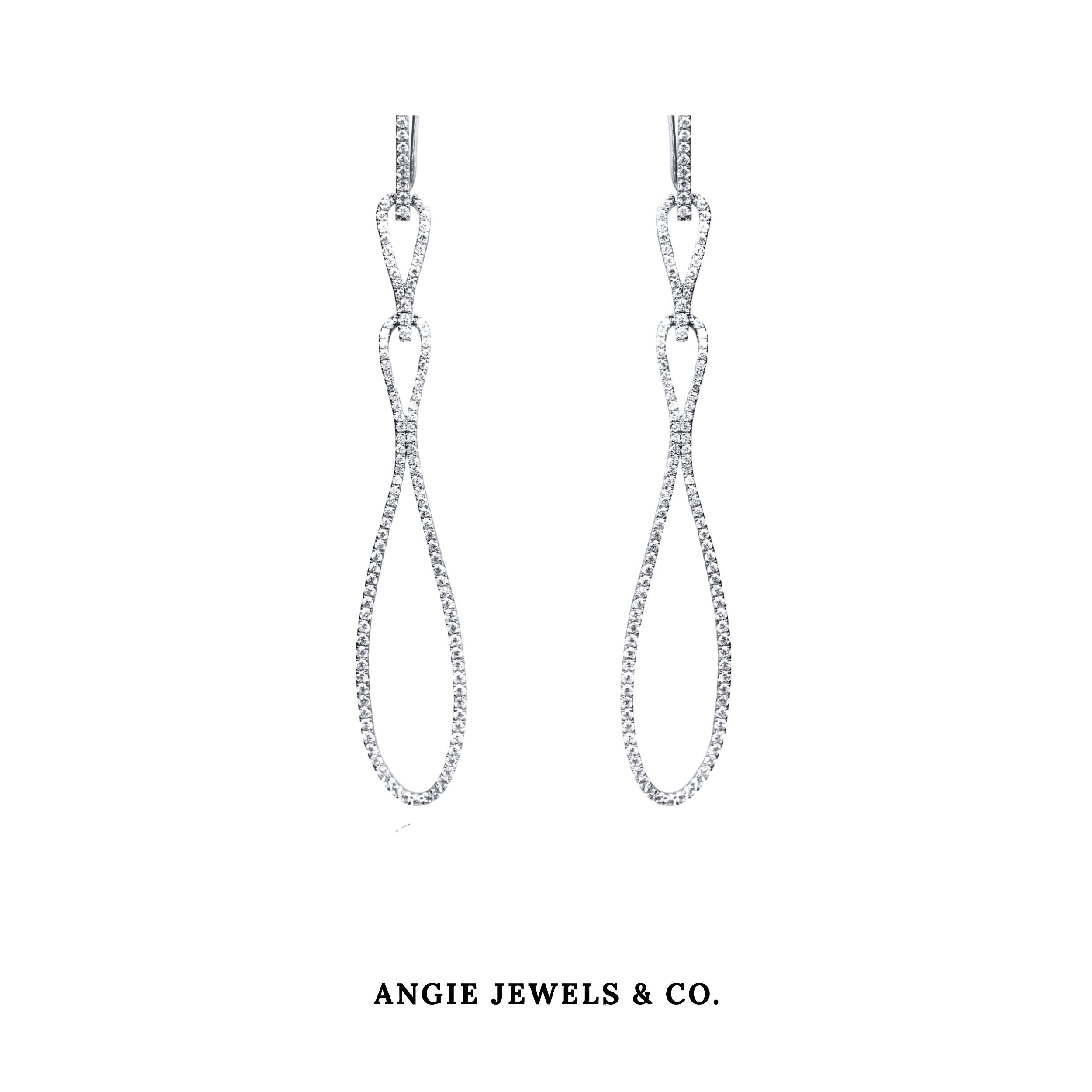 The Ezlo Earrings

twister loops earring