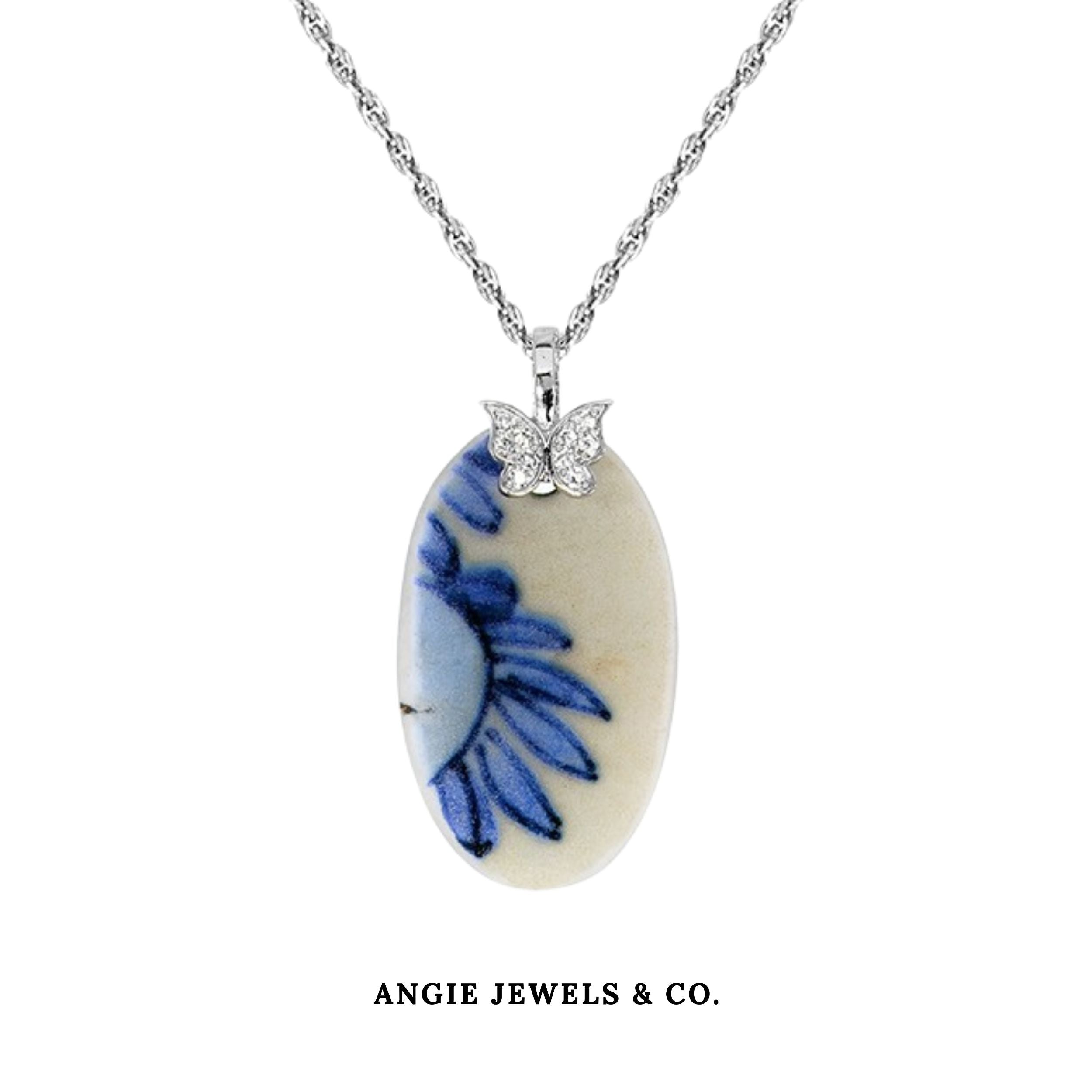 Travers Pendant Necklace 1