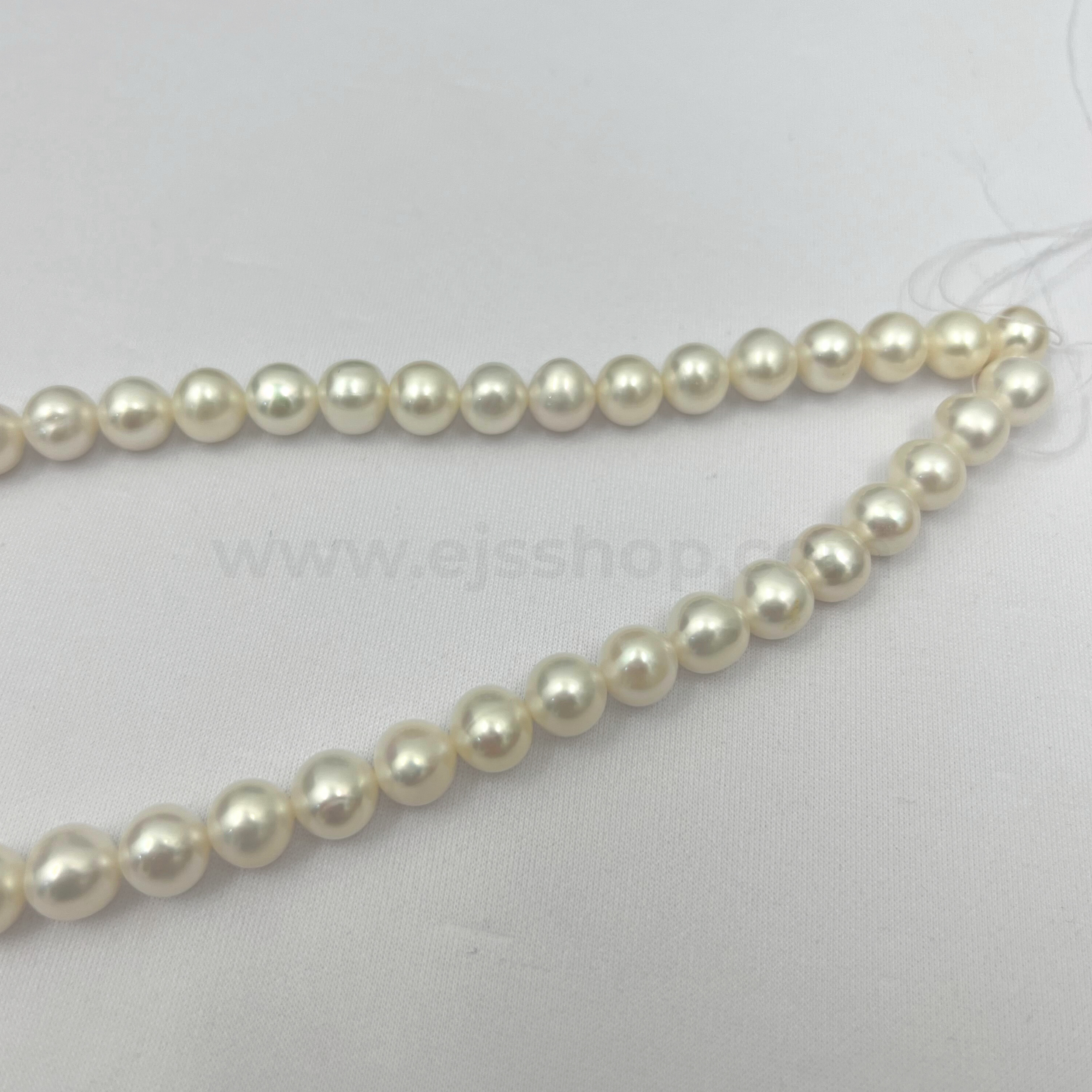 White Round 10mm - 11mm Grade AA Freshwater Pearls
