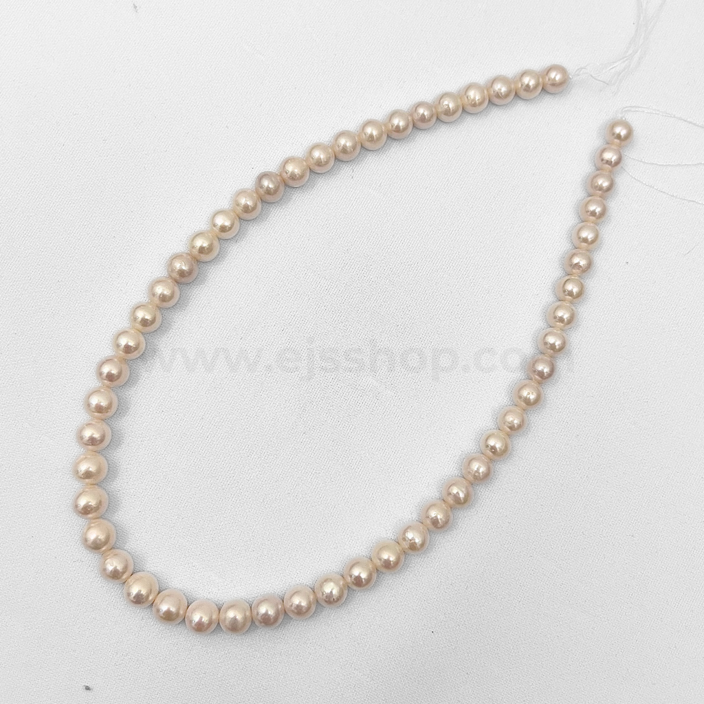 White Round 8mm - 9mm Grade AA Freshwater Pearls - 728