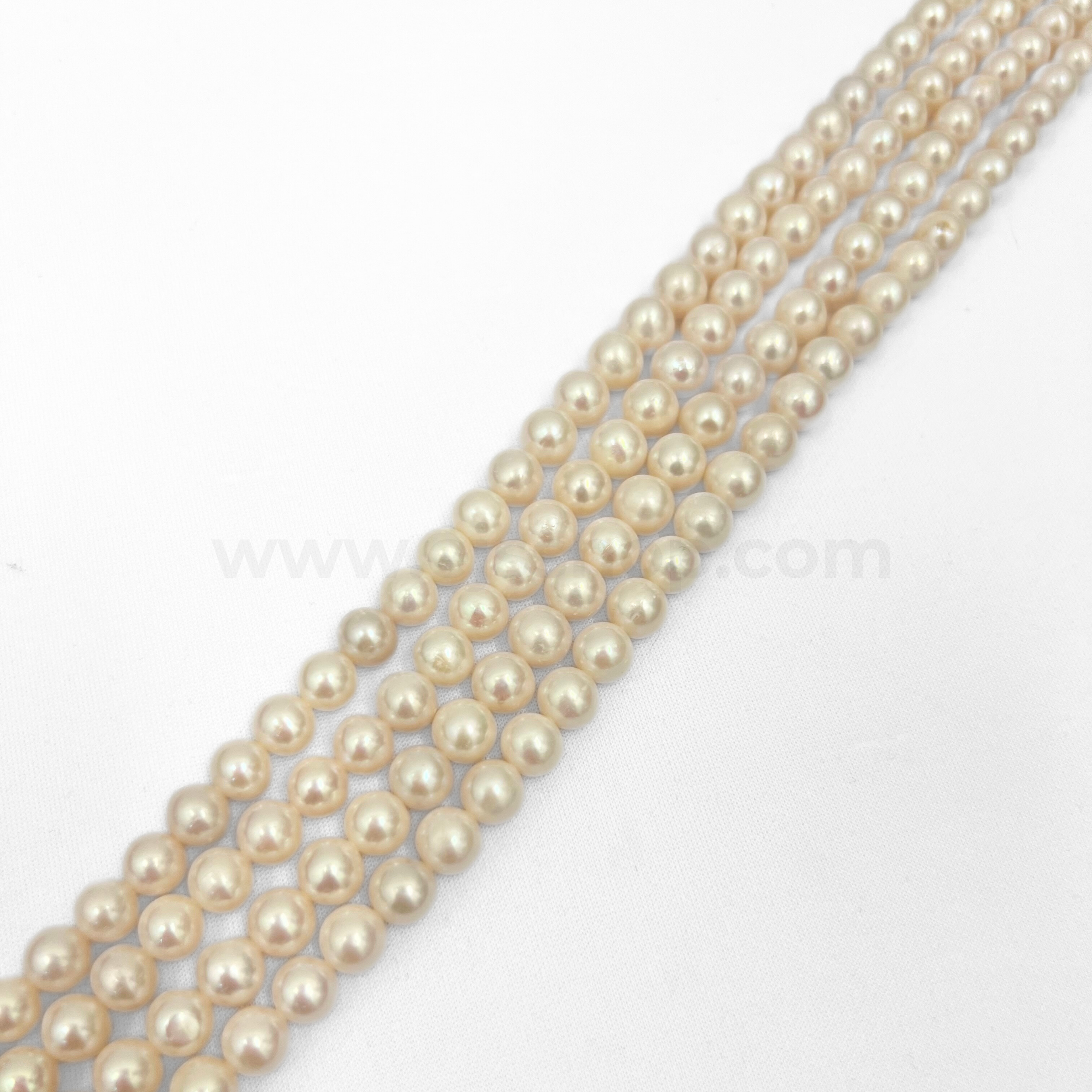 White Round 8mm - 9mm Grade AA Freshwater Pearls - 728