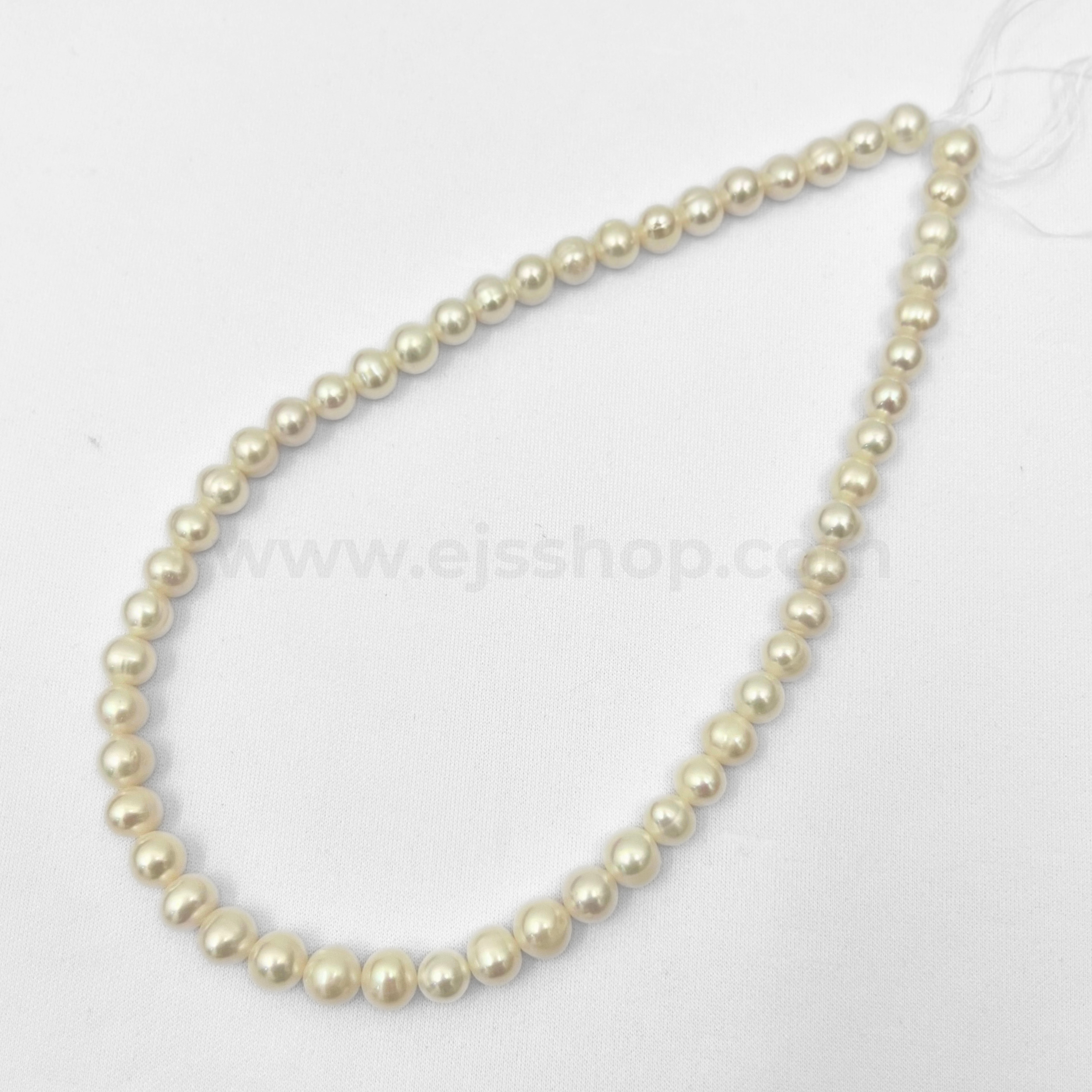 White Round 8mm - 9mm Grade A Freshwater Pearls