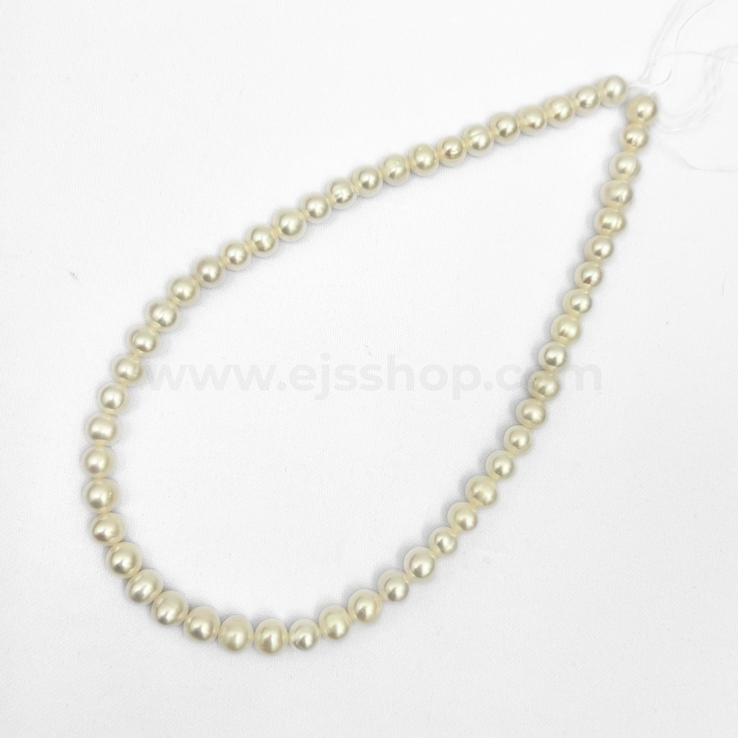 White Round 8mm - 9mm Grade A Freshwater Pearls