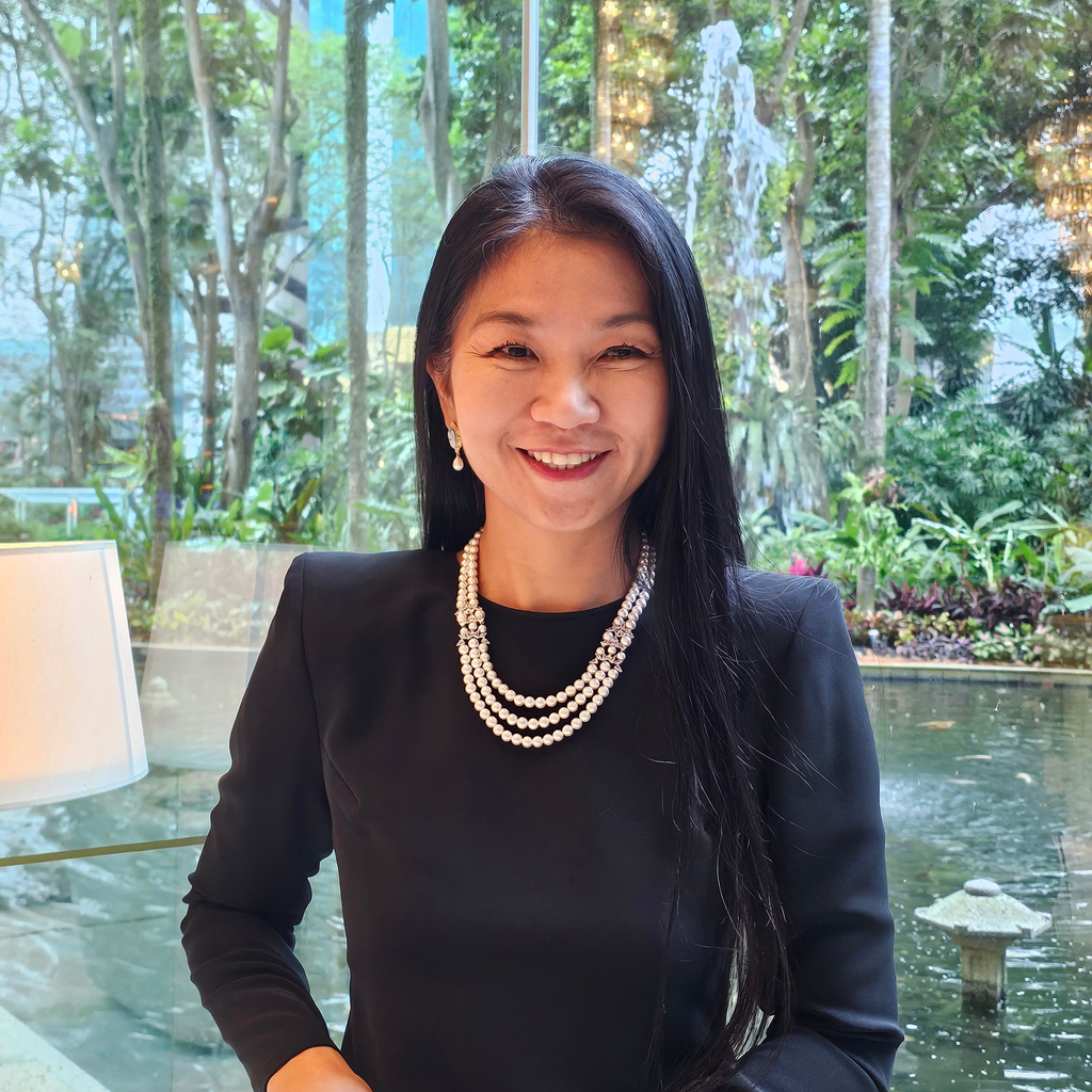 Swan Shell Pearl Luxe Workshop