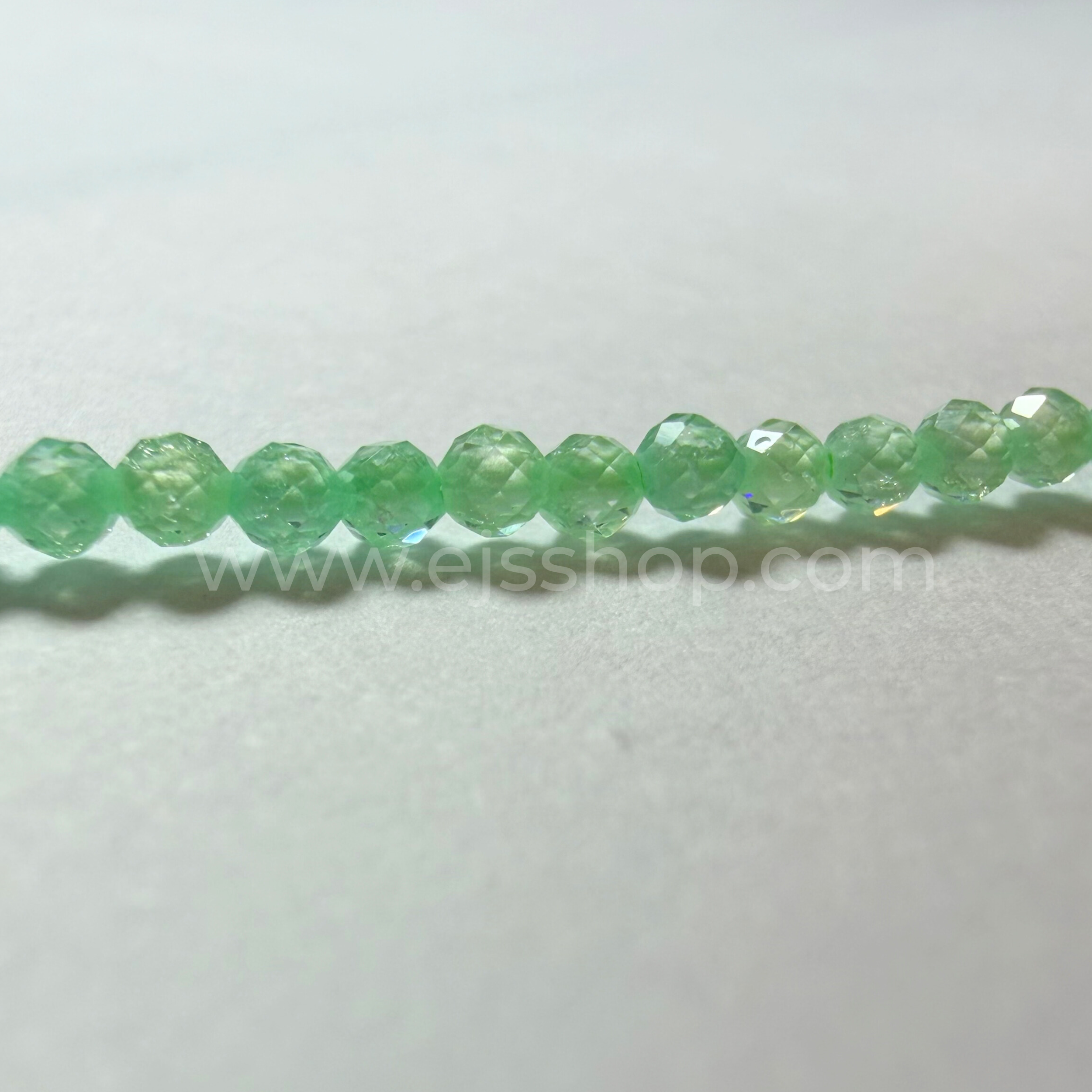 Zircon Apple Green 2mm