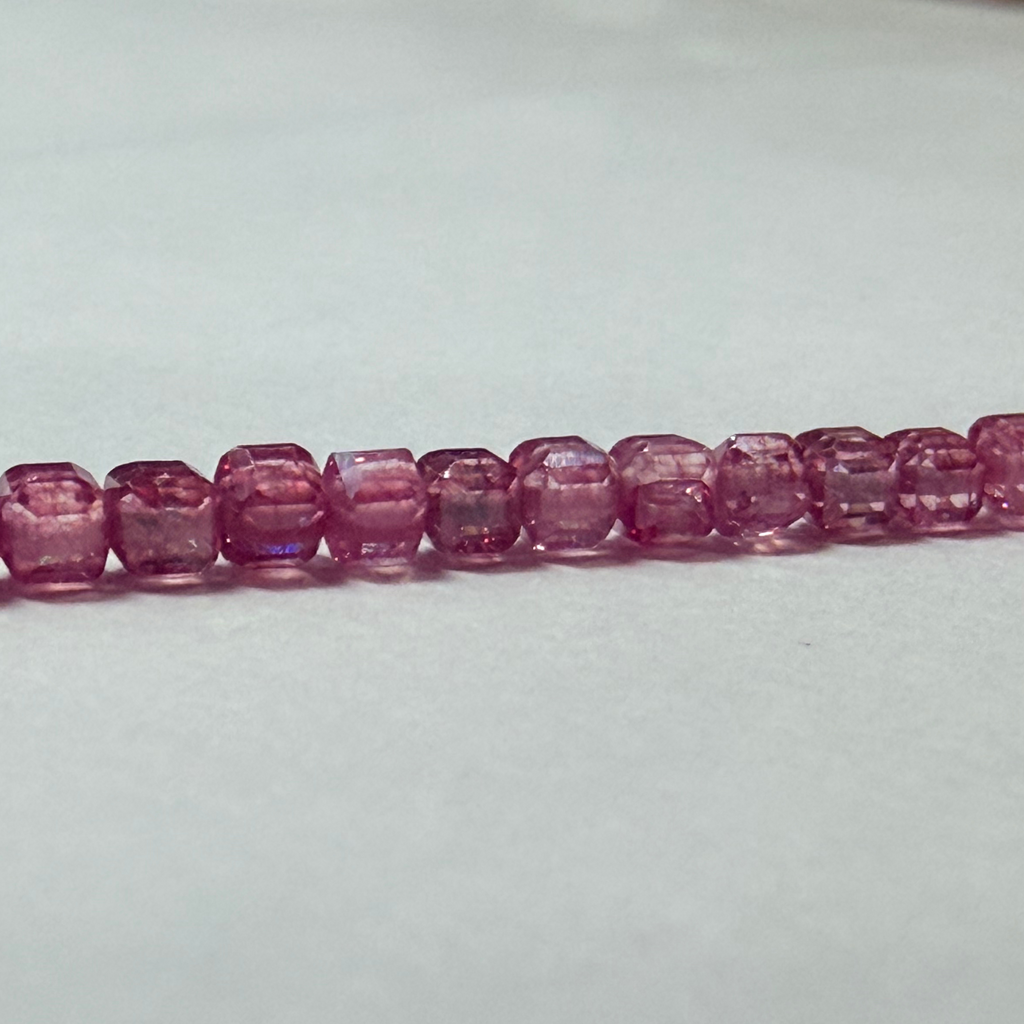 Zircon Cube Sapphire Pink 3mmx3mm