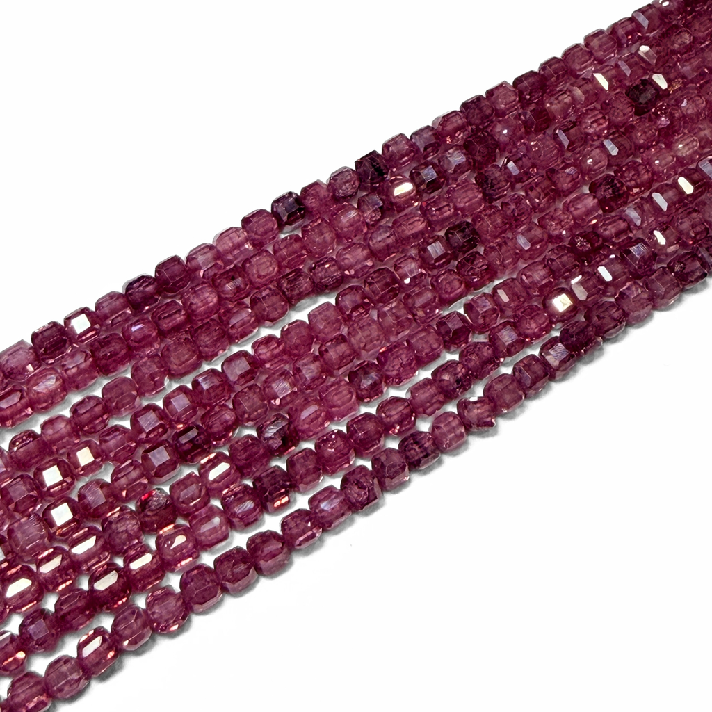 Zircon Cube Sapphire Pink 3mmx3mm