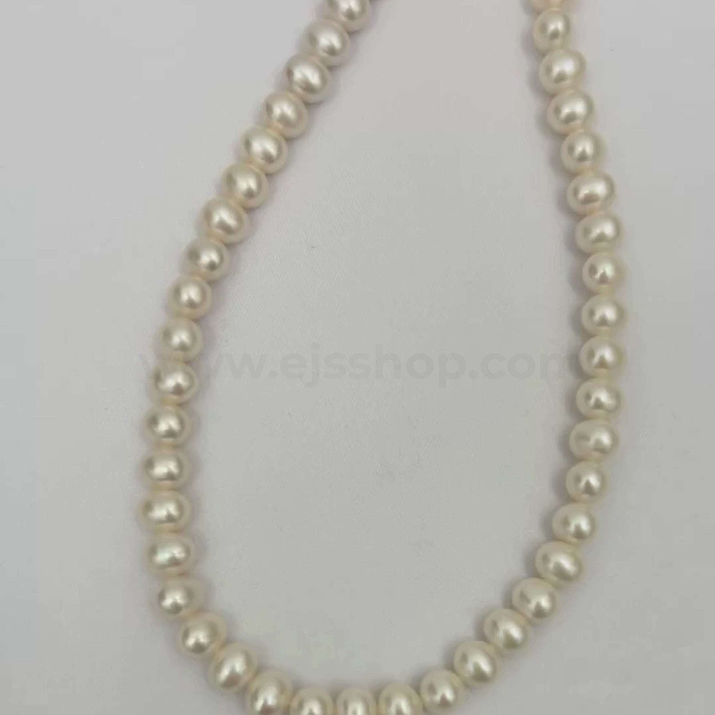 White Round 9mm - 10mm Grade AA Freshwater Pearls - 580